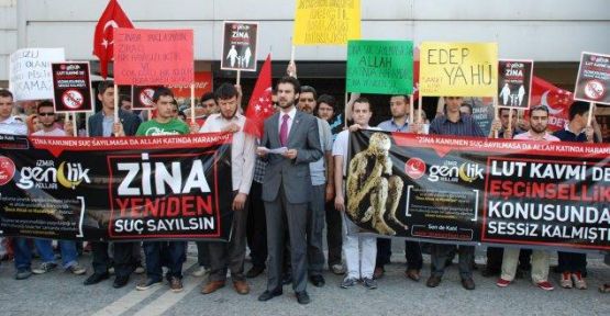 7 Adımda 2012 Türkiye&rsquo;sinden Abukluklar | Kaos GL - LGBTİ+ Haber Portalı Haber