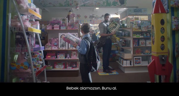 İstediğini yap: O bebeği alabilirsin! | Kaos GL - LGBTİ+ Haber Portalı Haber