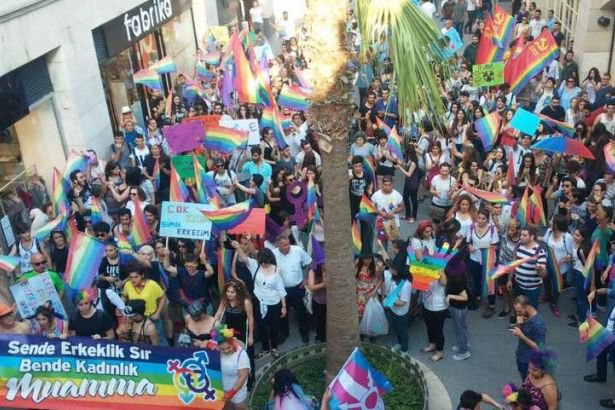 İzmir LGBTİ+ Onur Haftası: “Mersin Onur Haftası’nın yanındayız!” | Kaos GL - LGBTİ+ Haber Portalı Haber
