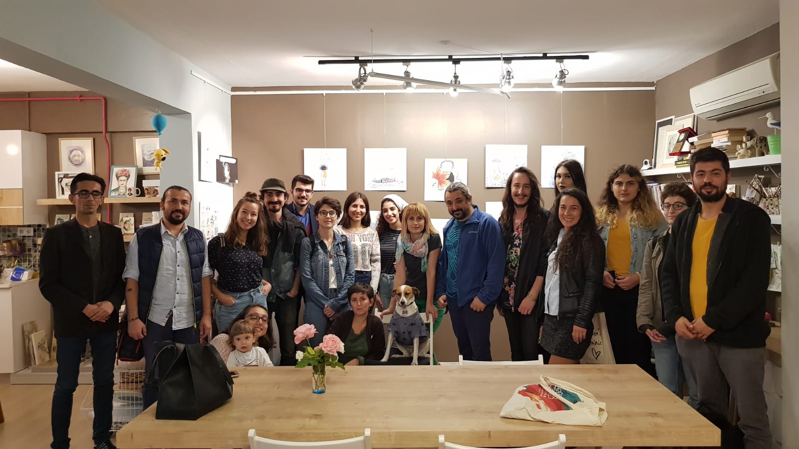 LGBTİ+ aktivistler Alpar’ın sergi gelirini barınağa ulaştıracak Kaos GL - LGBTİ+ Haber Portalı