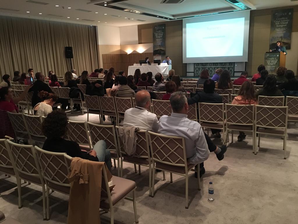 “Atadığınız cinsiyetleri reddediyorum, ben interseksim” | Kaos GL - LGBTİ+ Haber Portalı Haber