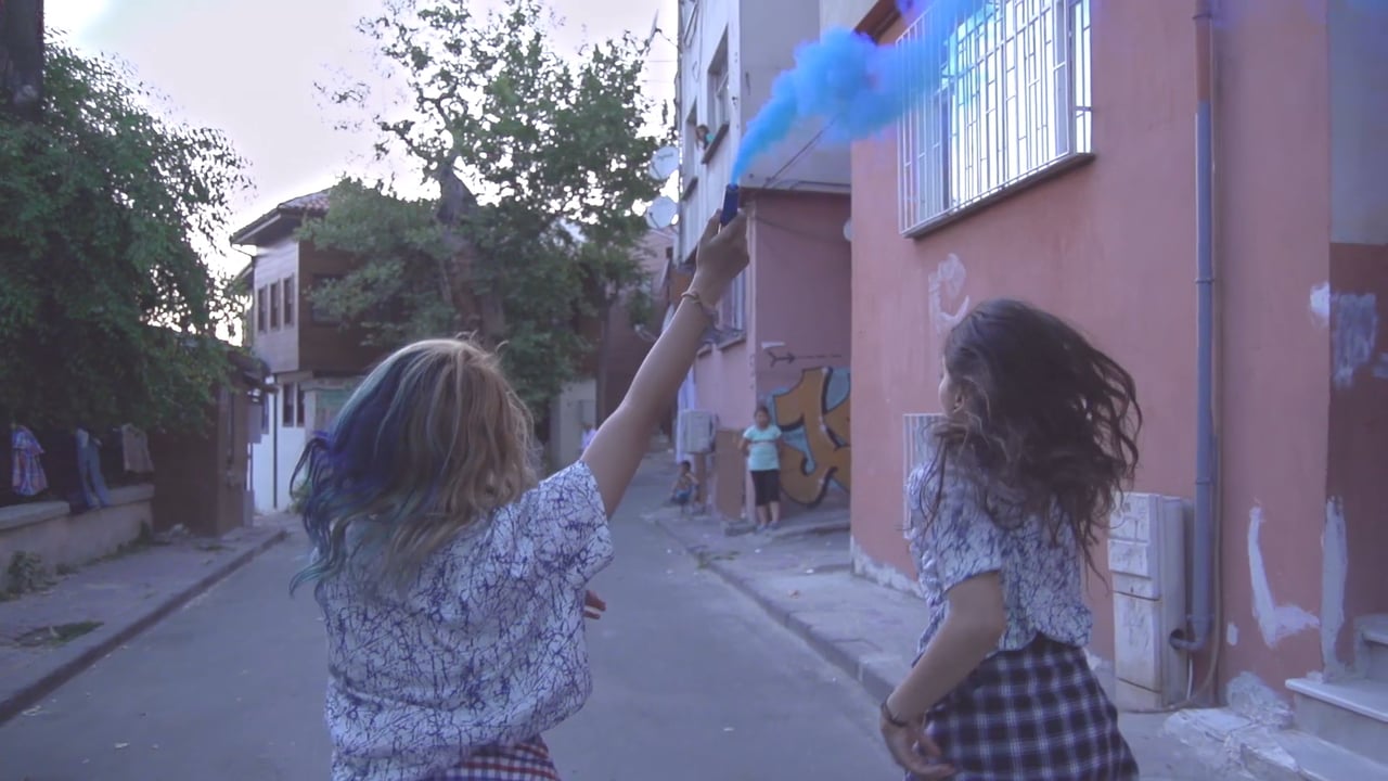 !f İstanbul’dan yılbaşı armağanı: ‘Sulukule Mon Amour’ Kaos GL - LGBTİ+ Haber Portalı