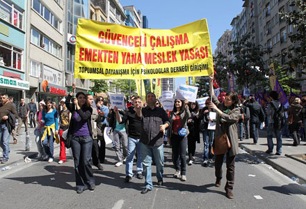 Toplumcu, Emekten Yana Bir 