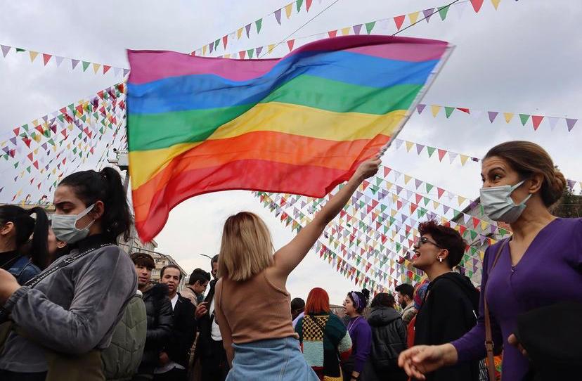 Kumru Ayka | Kaos GL - LGBTİ+ Haber Portalı Gökkuşağı Forumu Köşe Yazarı