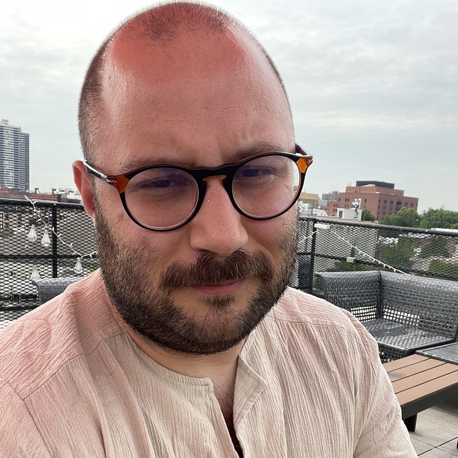 İlker Hepkaner  | Kaos GL - LGBTİ+ Haber Portalı Gökkuşağı Forumu Köşe Yazarı