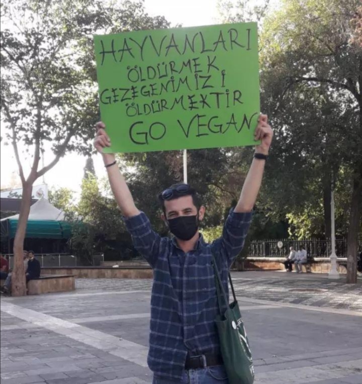 Yusuf  Gülsevgi | Kaos GL - LGBTİ+ Haber Portalı Gökkuşağı Forumu Köşe Yazarı