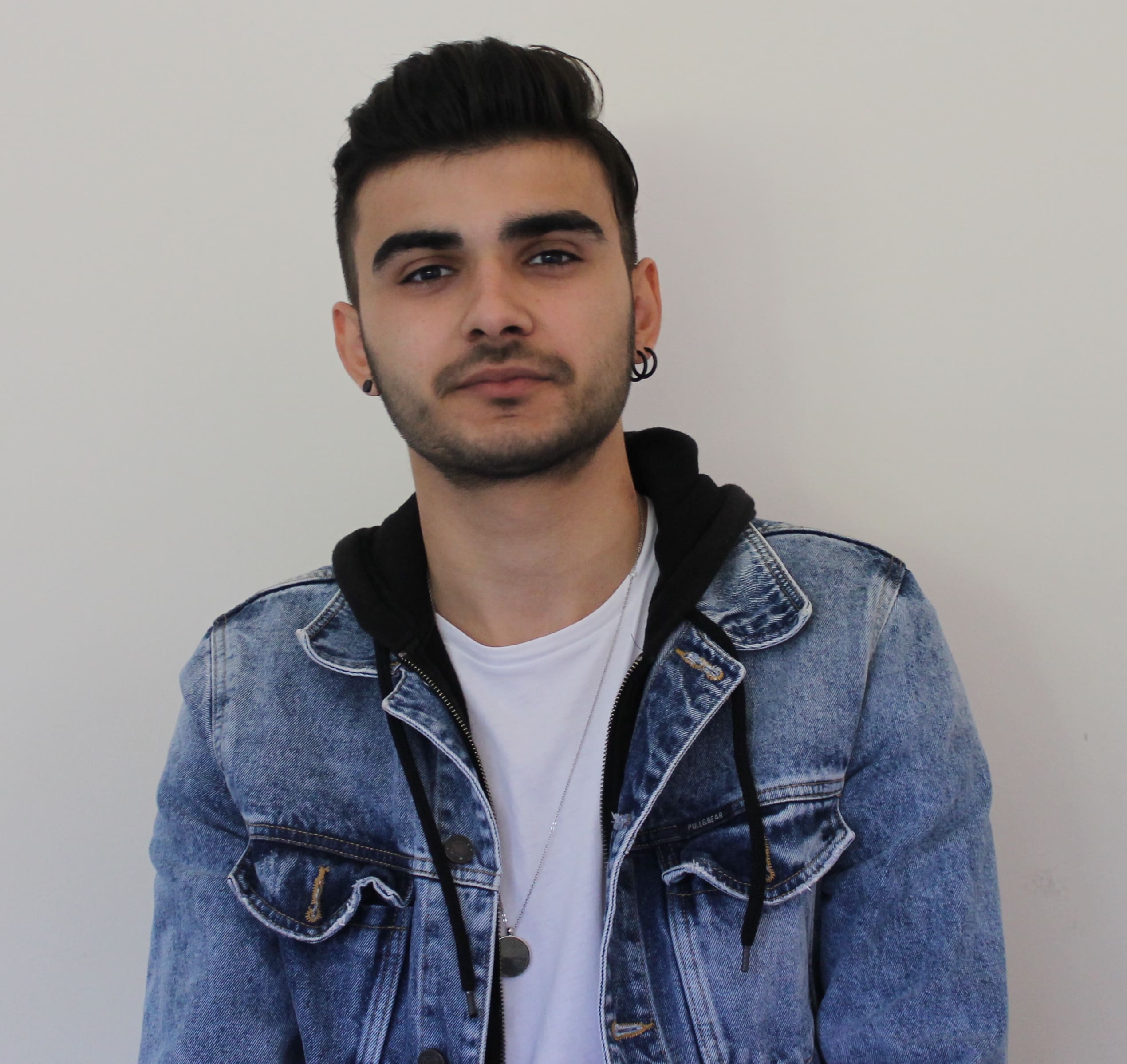 Burak Altınok | Kaos GL - LGBTİ+ Haber Portalı Gökkuşağı Forumu Köşe Yazarı