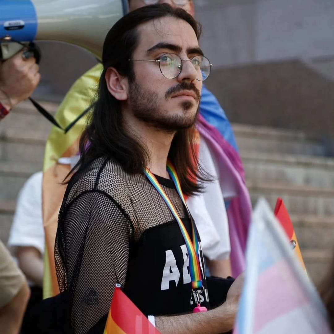 m güneş | Kaos GL - LGBTİ+ Haber Portalı Gökkuşağı Forumu Köşe Yazarı