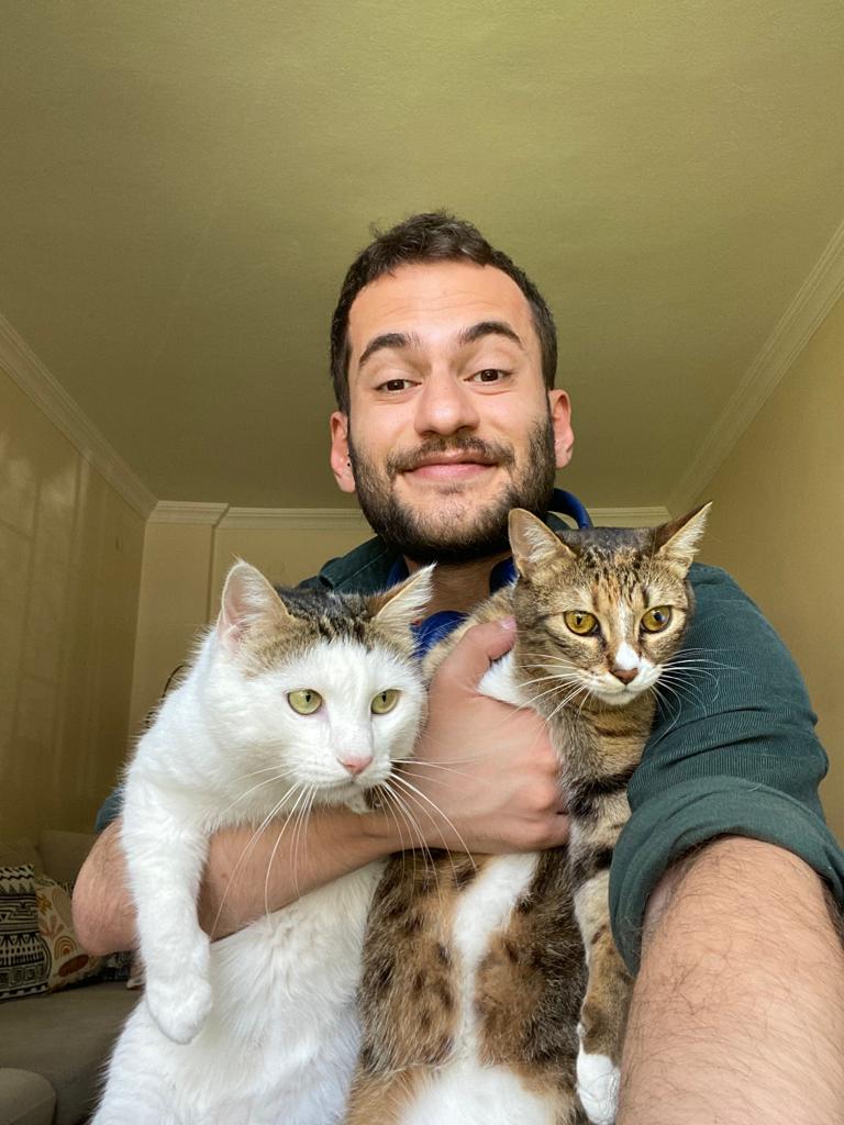 Berkay Karakaplumbağa | Kaos GL - LGBTİ+ Haber Portalı Gökkuşağı Forumu Köşe Yazarı