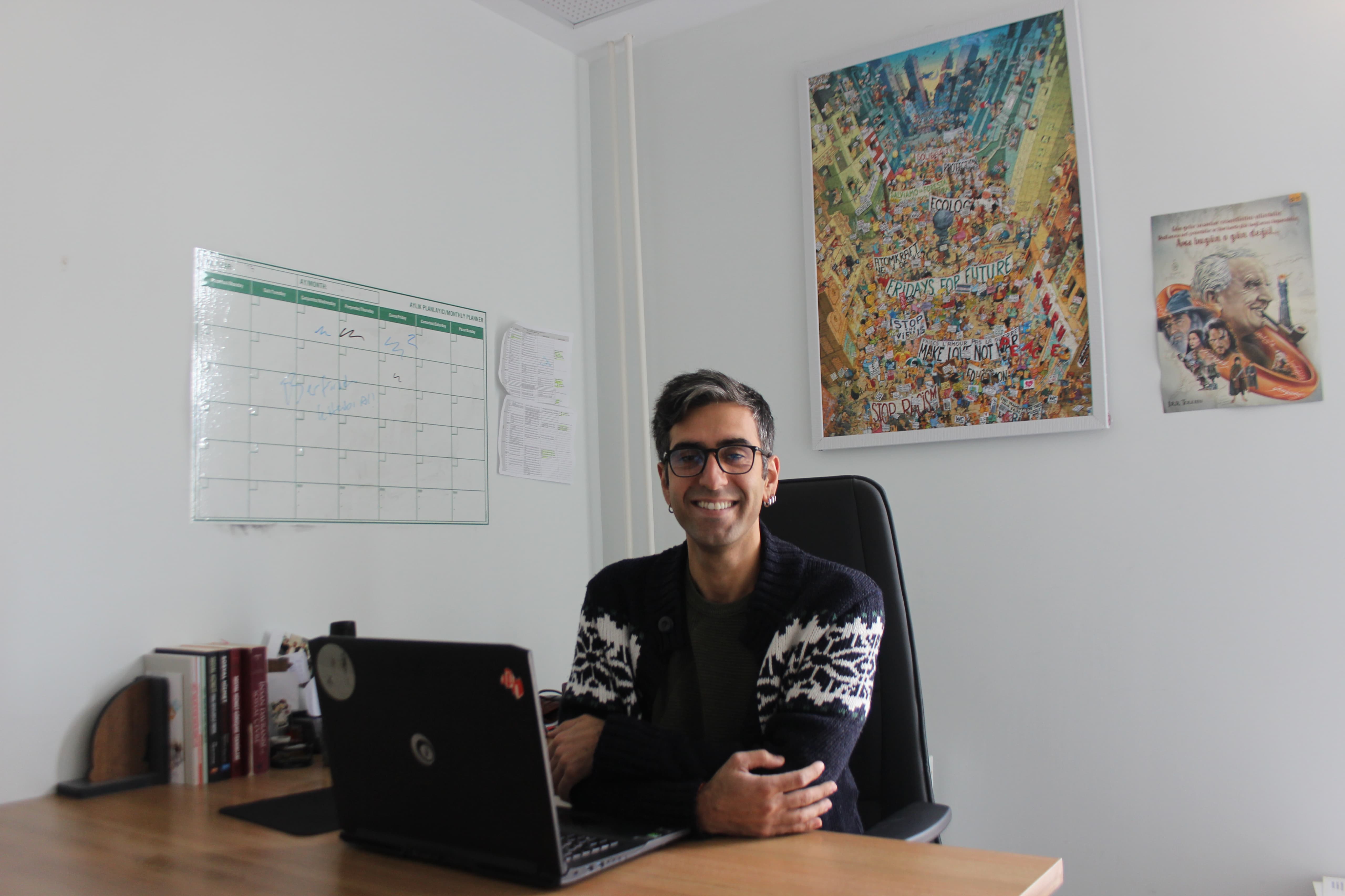 Avşin Akbaş | Kaos GL - LGBTİ+ Haber Portalı Gökkuşağı Forumu Köşe Yazarı